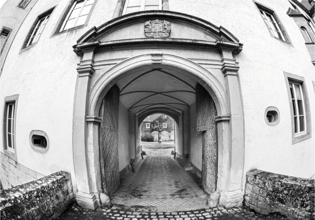 Echoes of Stone - Pascals.Photo